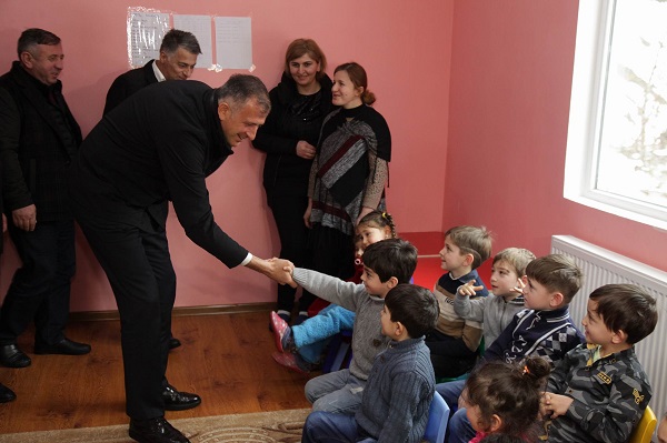 სოფელ უჩხოში რეაბილიტირებული საბავშვო ბაღი და სასოფლო კლუბი გაიხსნა
