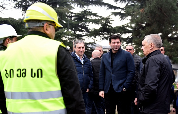 დედაქალაქის მერმა ზემო ჩუღურეთში მიმდინარე ინფრასტრუქტურული პროექტები დაათვალიერა