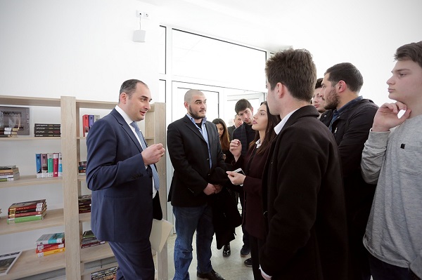 დიმიტრი ქუმსიშვილმა  ბიზნესისა და ტექნოლოგიების უნივერსიტეტში საჯარო ლექცია წაიკითხა