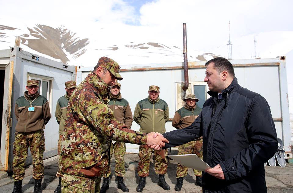 სასაზღვრო პოლიციის უფროსმა მესაზღვრეებს პროფესიული დღე მიულოცა