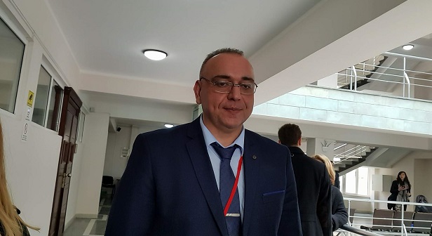 დაცვის მხარის მიერ პროცესის გადადება საქმის გაჭიანურებას ემსახურება - სააკაშვილის საქმის პროკურორი