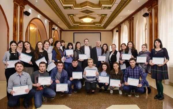 ვიზიტორთა მომსახურების სპეციალისტებს ტრენინგები ჩაუტარდათ