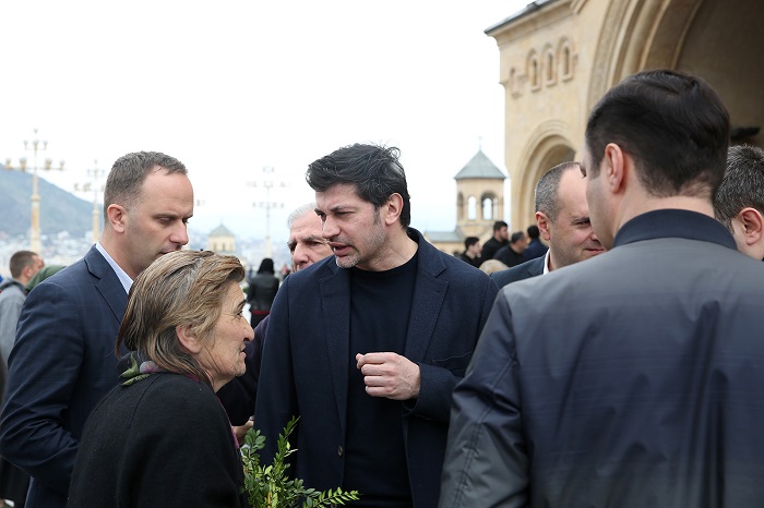 თბილისის მერმა მართლმადიდებელ ქრისტიანებს ბზობის დღესასწაული მიულოცა