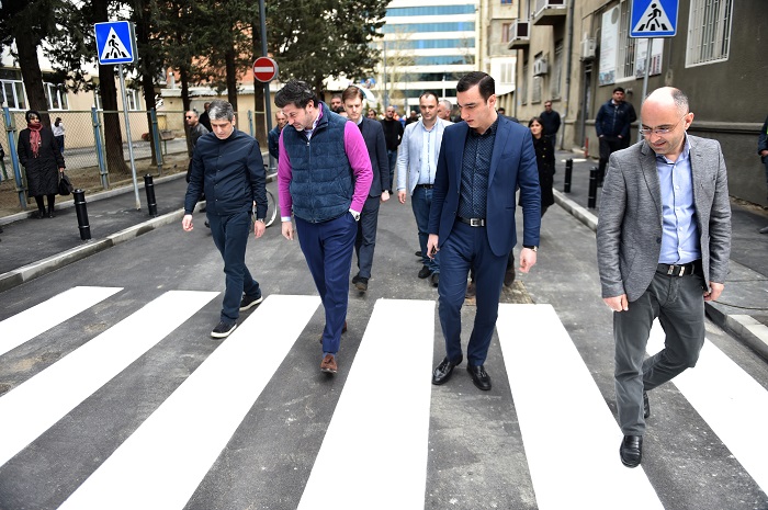 ქუთათელის ქუჩაზე გზის რეაბილიტაცია დასრულდა