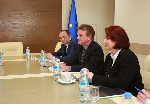 აზიის განვითარების ბანკი საქართველოში მიმდინარე და სამომავლო პროექტებს დადებითად აფასებს