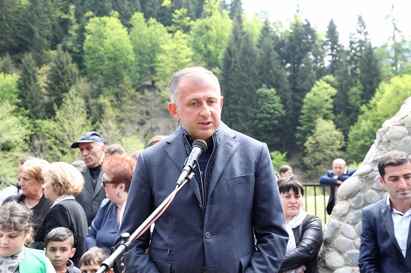 ზურაბ პატარაძემ წაბლანაში დაღუპულთა ხსოვნას პატივი მიაგო  