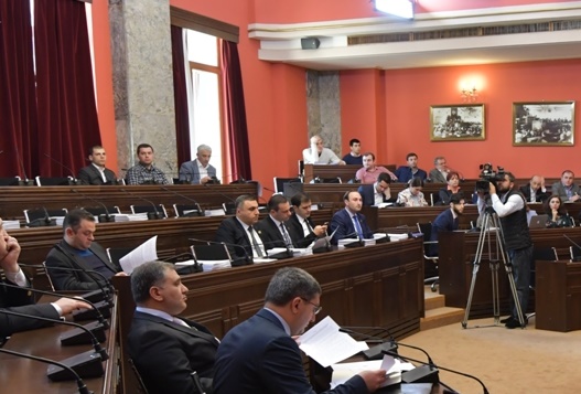 მანდატური იძენს განცალკევებისა და ზედაპირულ დათვალიერების უფლებამოსილებას