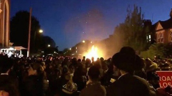 ლონდონში ებრაული დღესასწაულის დროს მომხდარი აფეთქებისას ათი ადამიანი დაშავდა