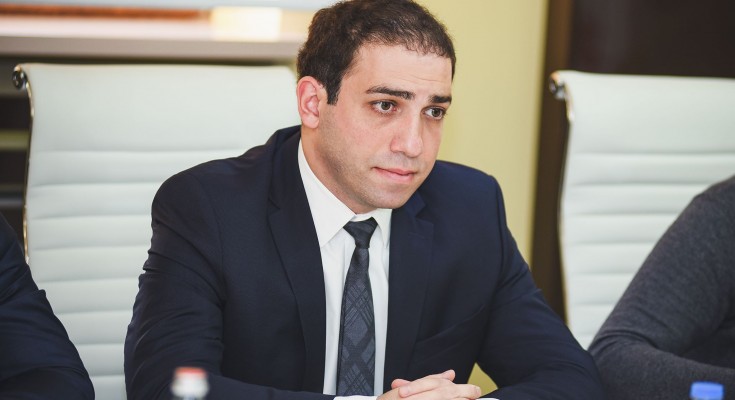 მთავარი პროკურორი ირაკლი შოთაძე „ცენტრ პოინტის“ დაზარალებულებს შეხვდა