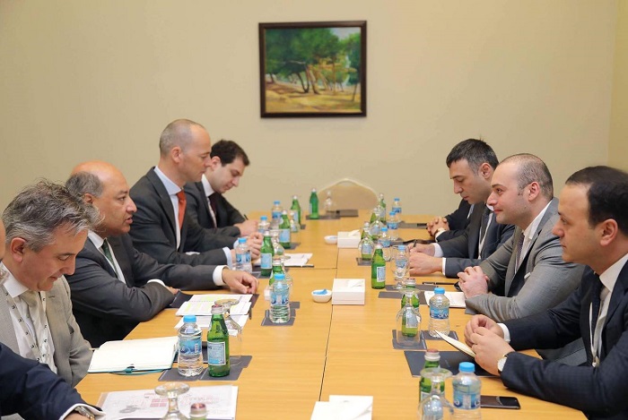 მამუკა ბახტაძე: EBRD-ის პრეზიდენტთან ვისაუბრეთ იმ პროექტების შესახებ, რომელიც საშუალებას მოგვცემს ჩვენს ეკონომიკაში კიდევ უფრო გაიზარდოს ბანკის ინვესტიციები