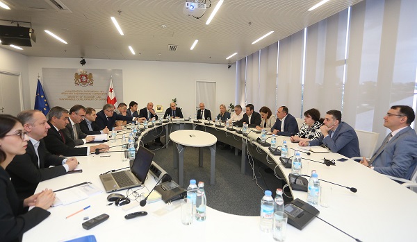 დიმიტრი ქუმსიშვილი: მცირე და საშუალო ბიზნესის განვითარებისთვის ჩვენ კიდევ ერთი ახალი რეფორმის დაწყების სურვილი გვაქვს