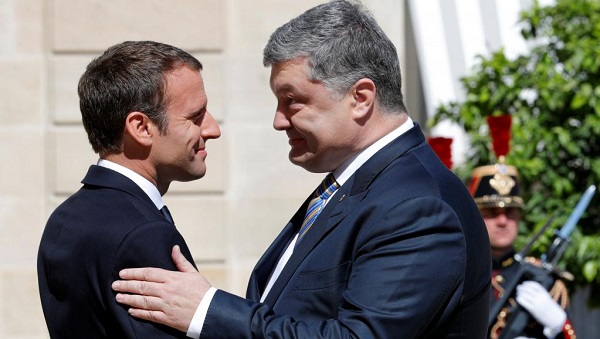 კიევში შიშობენ, რომ პუტინი და მაკრონი პოროშენკოს "ზურგს უკან" მოილაპარაკებენ