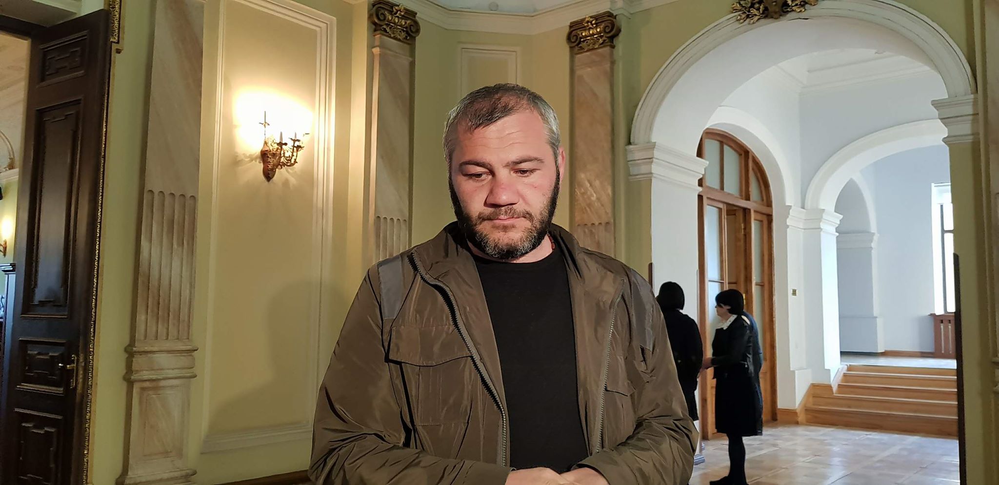 ზაზა სარალიძე მთავარი პროკურორის გადადგომას ითხოვს