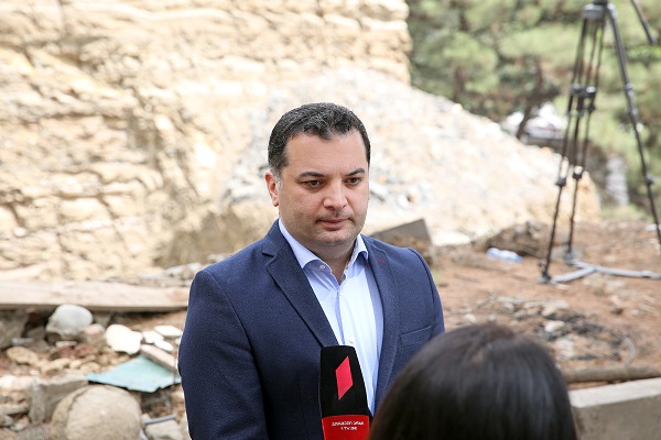 თბილისის მერის მოადგილე ილია ელოშვილი ყიფიანის ქუჩაზე ვითარებას გაეცნო