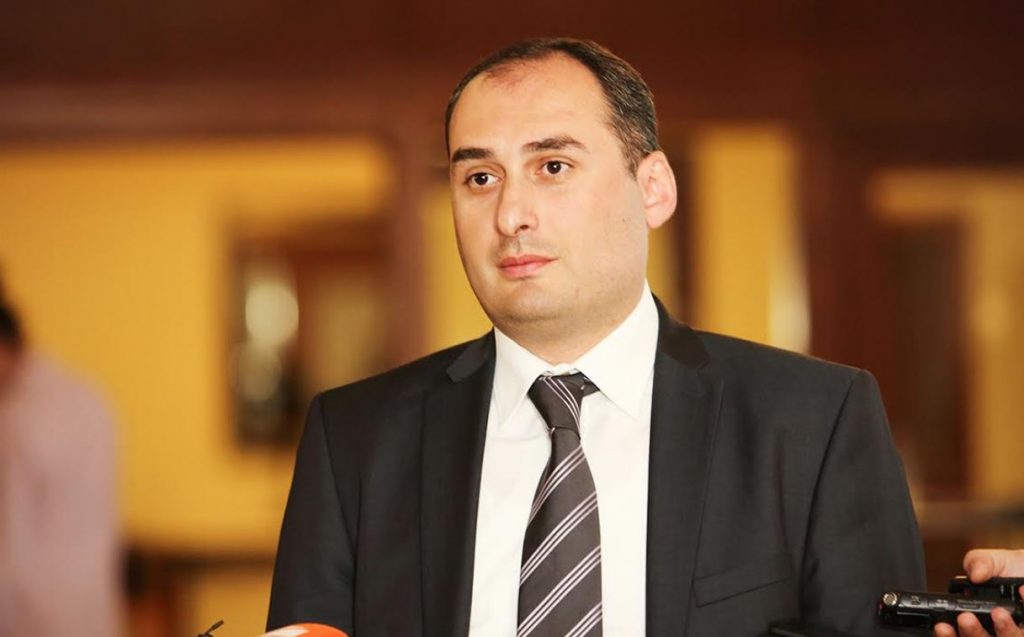 დიმიტრი ქუმსიშვილი: თუ რამეს ითხოვ და ქვეყნის პრემიერი მოდის საპასუხოდ და არ უსმენ, მაშინ რა გამოძრავებს?