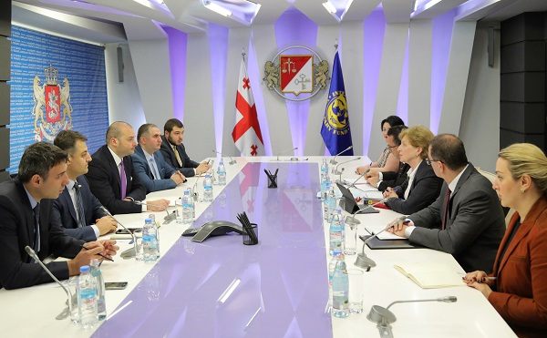 მამუკა ბახტაძე საერთაშორისო სავალუტო ფონდის ტექნიკური დახმარების მისიის ხელმძღვანელს შეხვდა