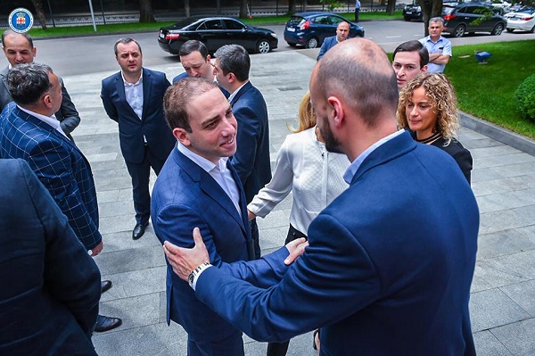 ირაკლი შოთაძე თანამშრომლებს დაემშვიდობა