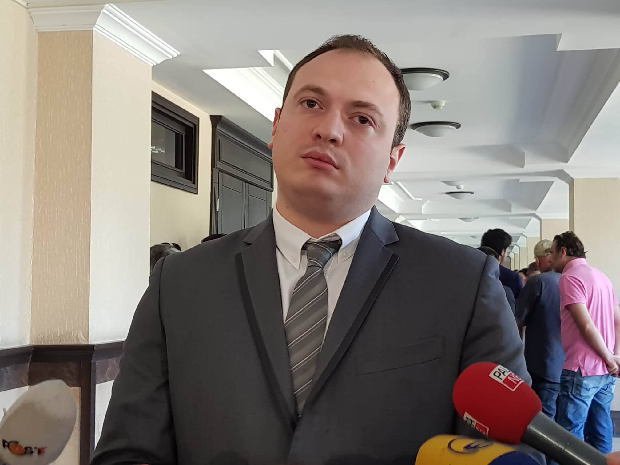 თბილისის საქალაქო სასამართლოში მერაბ მორჩაძის პროცესი მიმდინარეობს