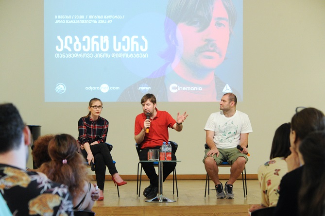  თიბისი გალერეაში კინორეჟისორ ალბერტ სერასთან საჯარო შეხვედრა გაიმართა