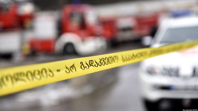 თბილისში ავტოსაგზაო შემთხვევა მოხდა - დაშავდა 3 ადამიანი და დაზიანდა 6 ავტომობილი