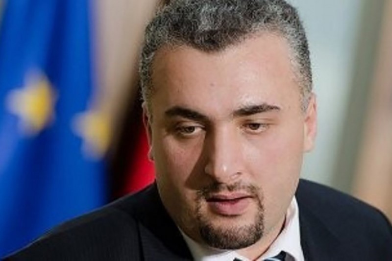 მოწმე ნიკოლოზ იორდანიშვილი ამბობს, რომ ჩხუბში დაახლოებით 20-25 ადამიანი მონაწილეობდა - სერგი კაპანაძე