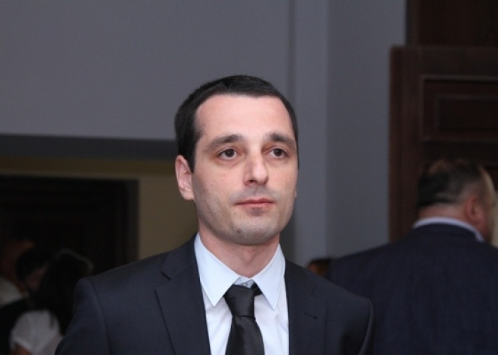 თადუმაძის მთავარი პროკურორის თანამდებობაზე წარდგენა იმას ნიშნავს, რომ მთავარი პროკურორი მთავრობის პოლიტიკურ მორჩილებაში იქნება - ირაკლი აბესაძე 