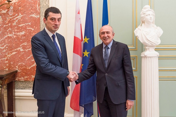 გიორგი გახარია ოფიციალური ვიზიტის ფარგლებში საფრანგეთის რესპუბლიკის შინაგან საქმეთა მინისტრს შეხვდა