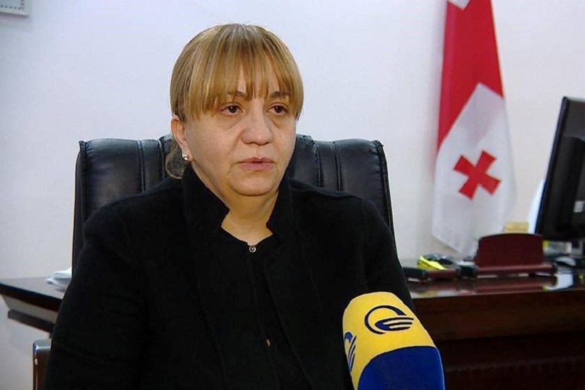 პირადად მე დღეს, თქვენგან გავიგე, რომ საპირფარეშოს ინციდენტს რომელიღაც მანდატური შეესწრო - 51-ე სკოლის დირექტორი