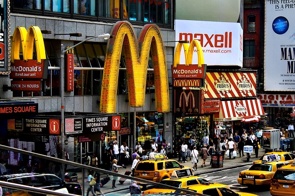 აშშ-ში 100-მდე ადამიანი სავარაუდოდ McDonald’s -ის სალათით მოიწამლა