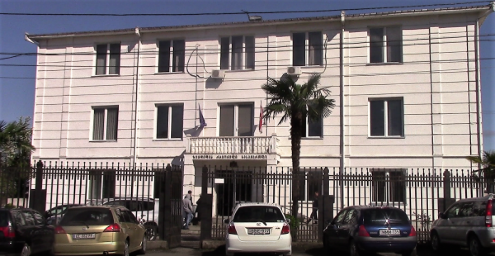 ფოთში მომხდართან დაკავშირებით პოლიციელს პატიმრობა შეეფარდა