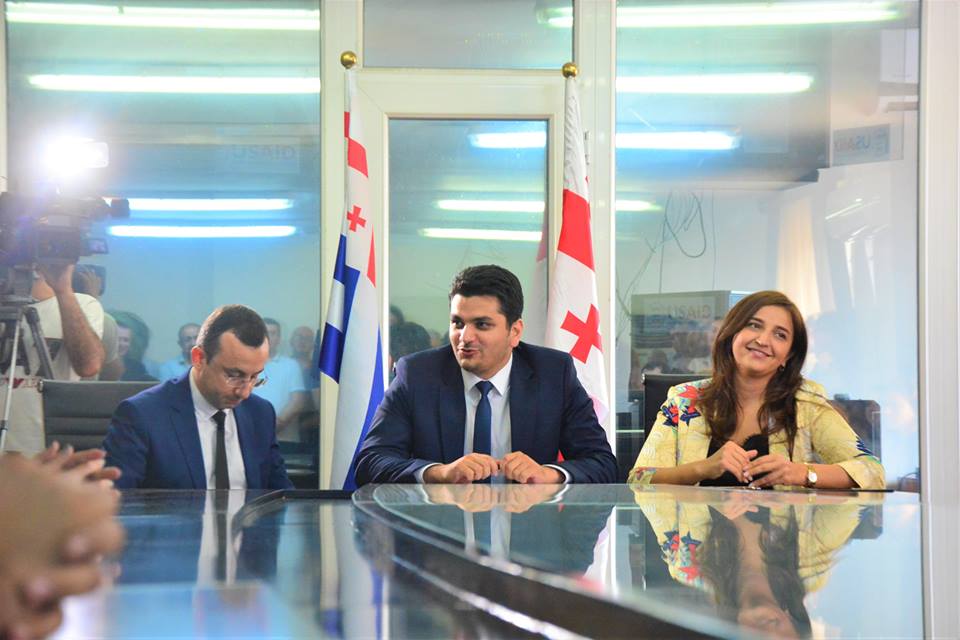 ჯაბა ფუტკარაძემ სამინისტროს თანამშრომლებს მოადგილეები წარუდგინა