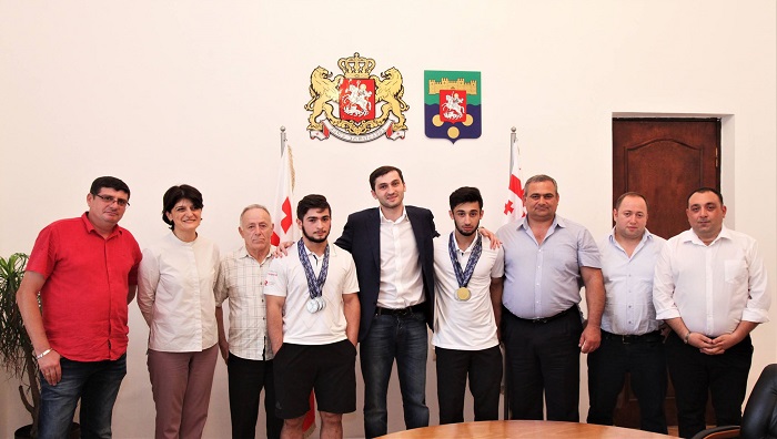 თორნიკე რიჟვაძემ ქართველ ძალოსნებს წარმატება მიულოცა
