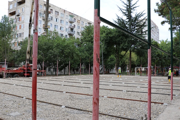 გლდანში სპორტული მოედნების რეაბილიტაცია მიმდინარეობს           