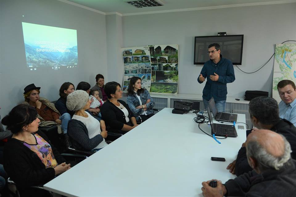 კურორტ გოდერძიზე ინგლისური ენის კურსდამთავრებულებს სერtიფიკატები გადაეცათ
