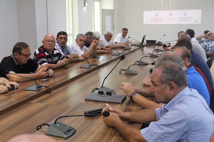 ფერმერთა რეგისტრაციის პროექტს შიდა ქართლში მცხოვრები ფერმერები გაეცნენ