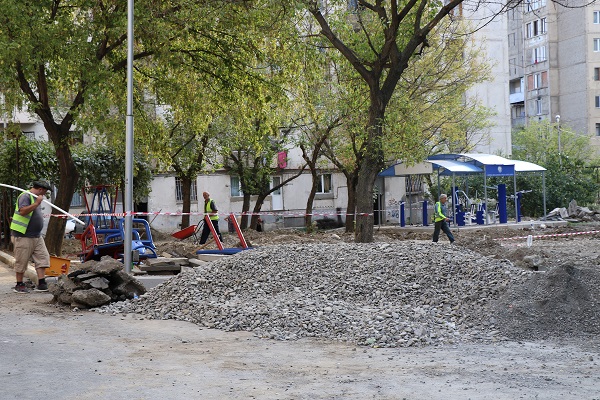 გლდანის ხევში ორ მისამართზე სკვერი მოეწყობა       