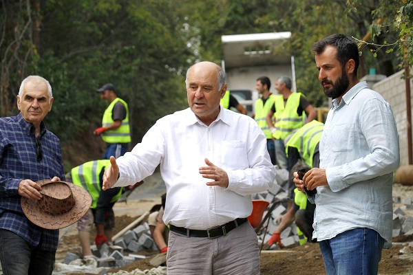 კოჯორში, ერისთავის I და II შესახვევში, ქვაფენილის ახალი გზა ეწყობა