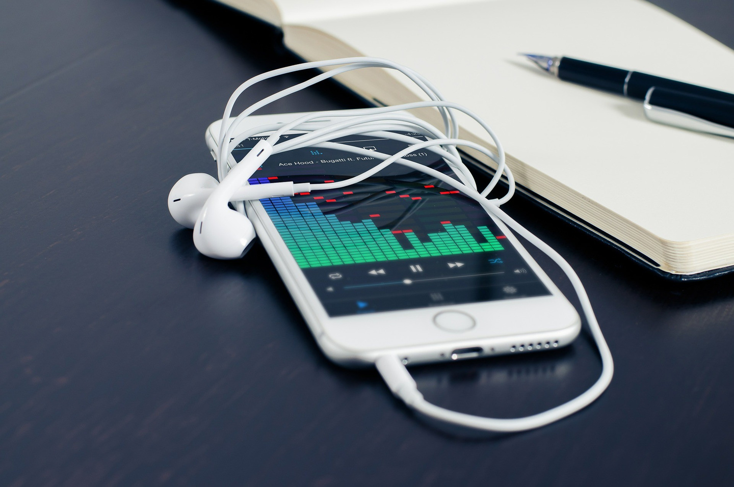 დღეს Apple ახალი iPhone-ს პრეზენტაციას გამართავს