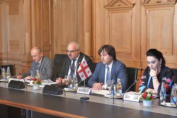 ირაკლი კობახიძე შვეიცარიის კონფედერაციის ეკონომიკის სახელმწიფო სამდივნოს დირექტორს შეხვდა