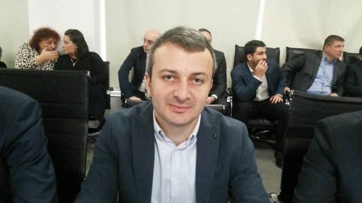 თუ "სვეტის" მხრიდან დოკუმენტაციის წარმოდგენა ძალიან მალე არ მოხდება, გაცემული ნებართვებიც გაუქმდება - არქიტექტურის სამსახურის უფროსი