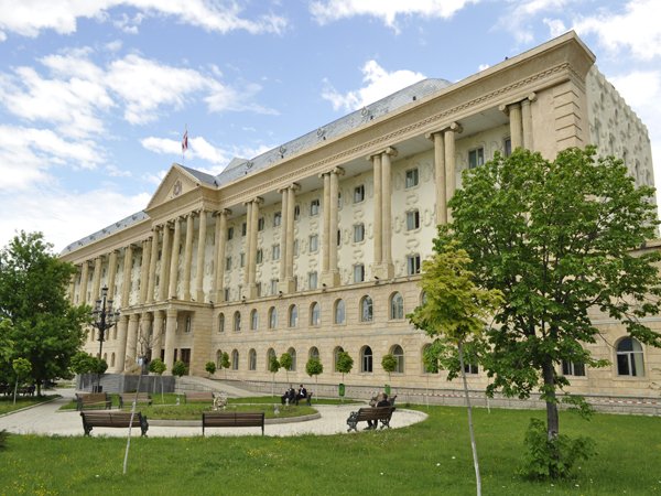 ჩემს ქმედებას გამართლება არ აქვს - სააფთიაქო ნარკომანიის საქმეზე ბრალდებული