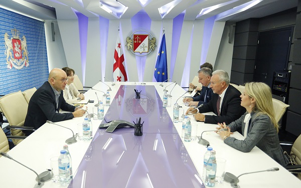 ივანე მაჭავარიანი ამერიკის შეერთებული შტატების სავაჭრო პალატის პრეზიდენტს შეხვდა