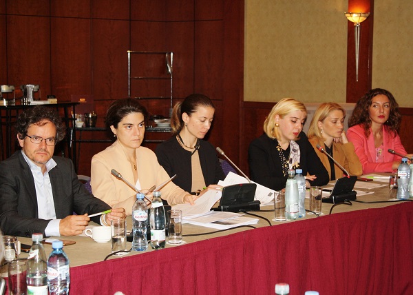 სოფლის მეურნეობის თითქმის ყველა სექტორში, ქალებს კაცებზე ნაკლები ანაზღაურება აქვთ - FAO