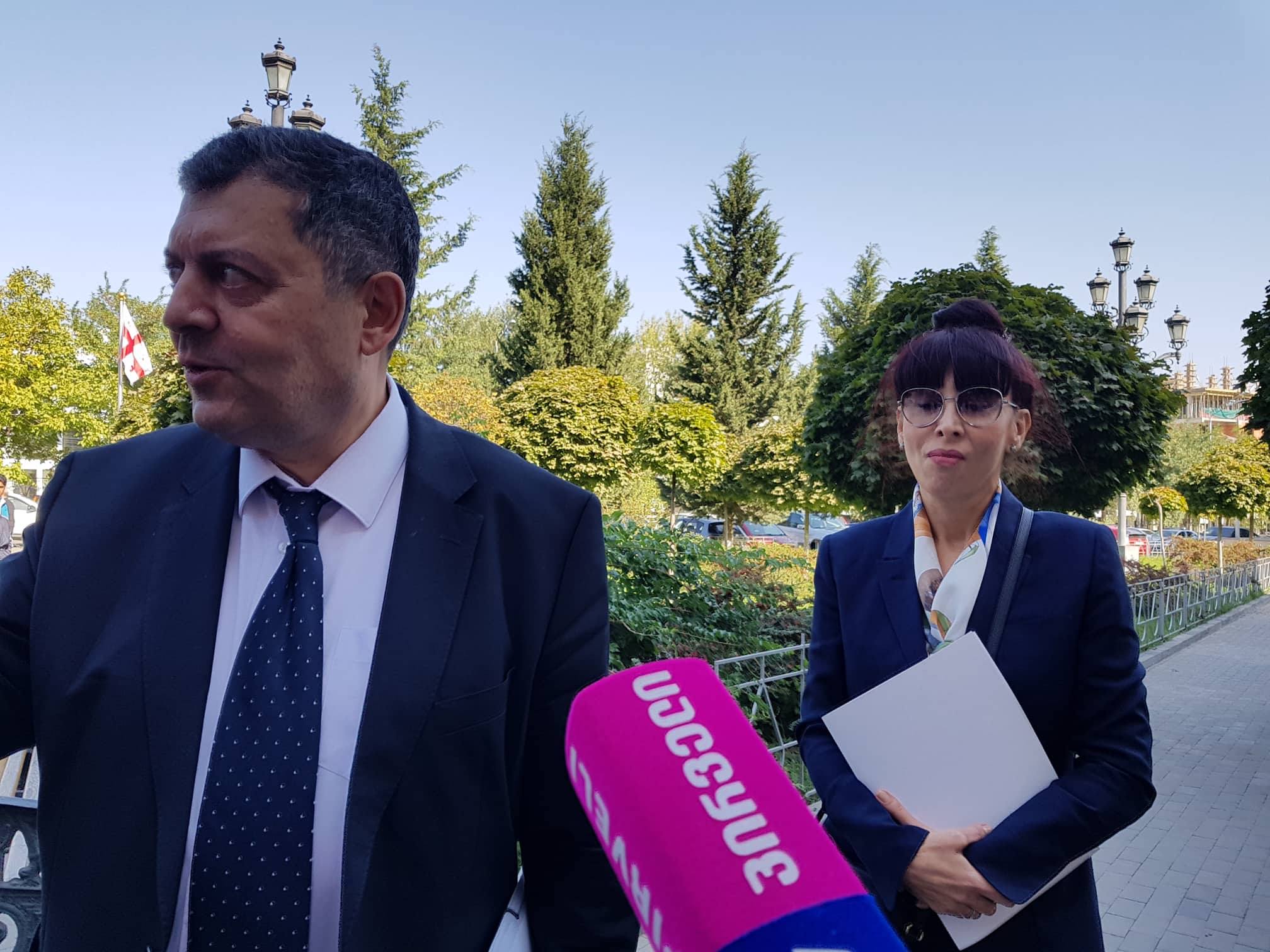 კომენტარს გამოკითხვიდან გამოსვლის შემდეგ გავაკეთებ - პაატა ბურჭულაძის მეუღლე
