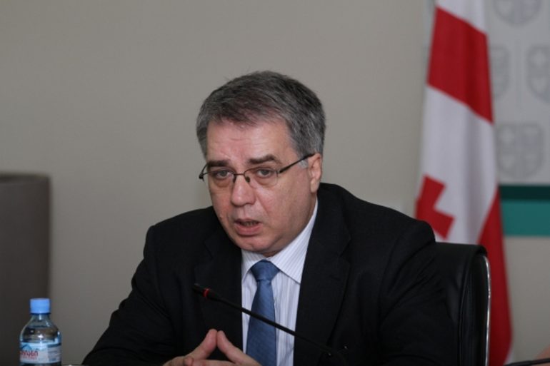 სალომე ზურაბიშვილისთვის თანხის გადარიცხვა ექიმების პირადი გადაწყვეტილებაა - დავით სერგეენკო