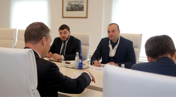 მამუკა ბახტაძე ტოივო კლაარს შეხვდა