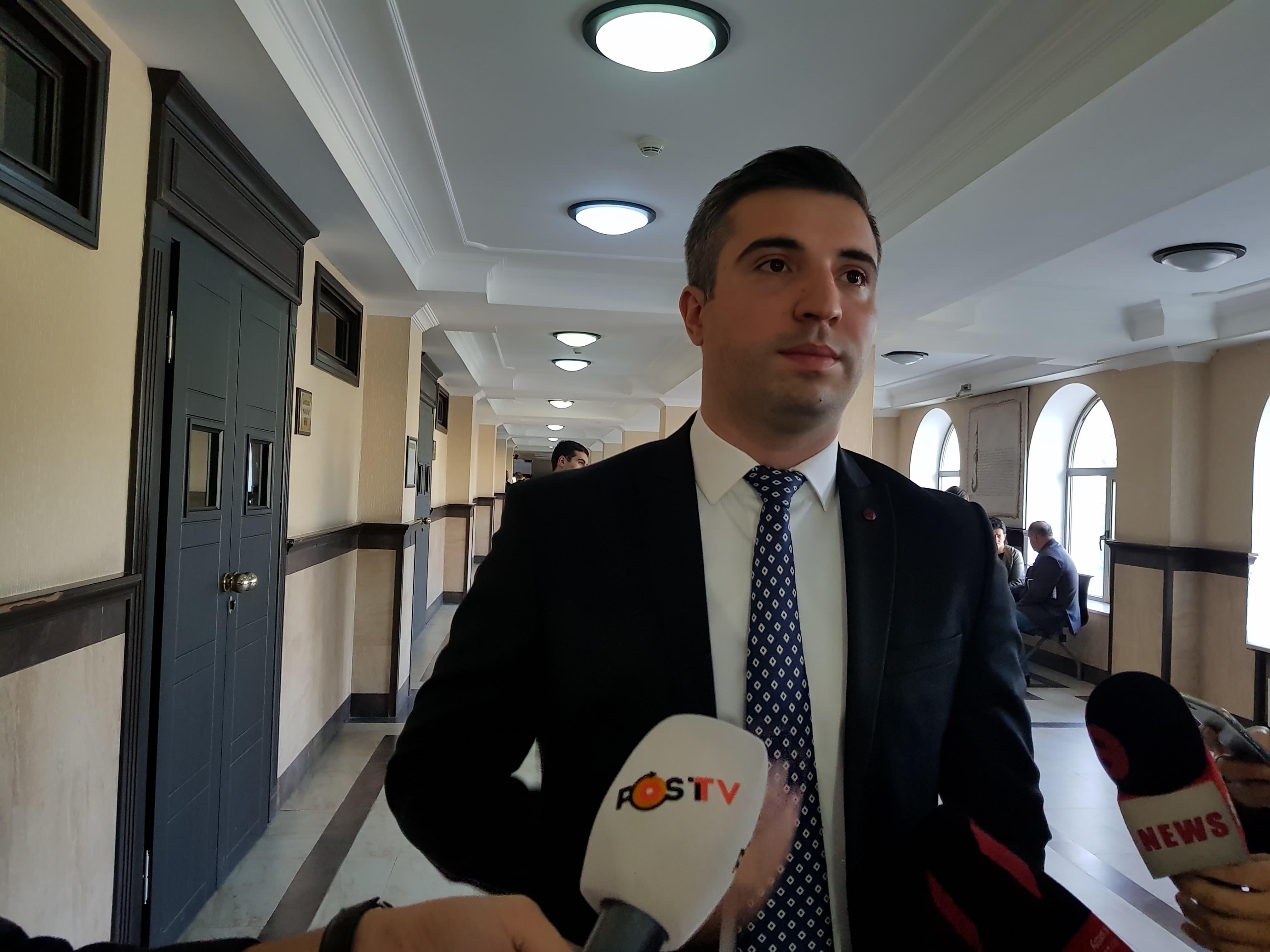 ბუტა რობაქიძის მკვლელობის დღეს, ირაკლი ფირცხალავა ალკოჰოლური სასმელის ზემოქმედების ქვეშ იმყოფებოდა, მისი ჩვენება არ უნდა იქნეს გაზიარებული - პროკურორი
