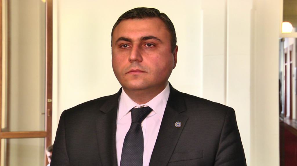 „ქართული ოცნება“ წარმოადგენს დღეს ქვეყნისთვის უმნიშვნელოვანესი საკითხების გადამწყვეტ, ერთადერთ სწორ პოლიტიკურ ძალას - მათიკაშვილი