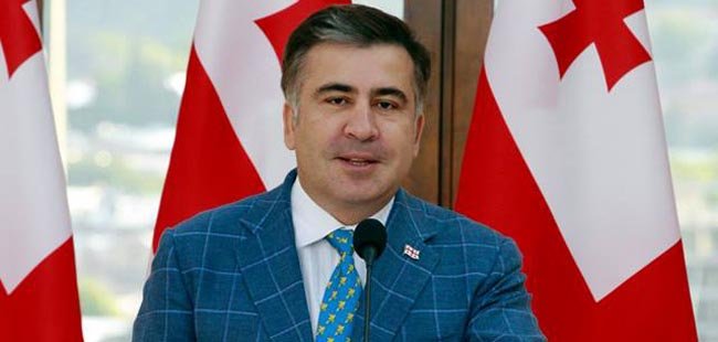 სააკაშვილი: დიდი მადლობა დავით ბაქრაძეს, ყოჩაღ ძალიან მაგარი კაცია