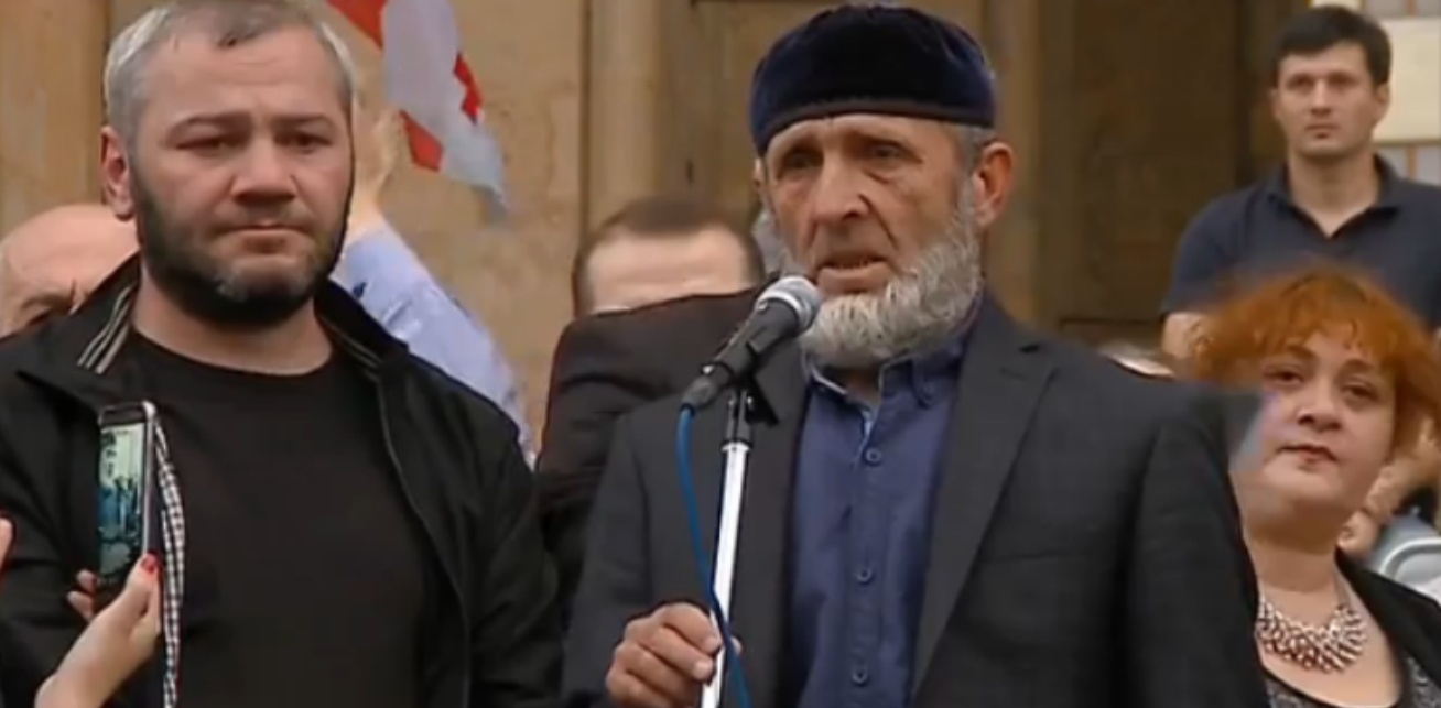 ზაზა სრალიძისა და მალხაზ მაჩლიკაშვილის სარჩელის განხილვა გადაიდო 